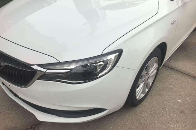 Used Buick GT 2021 Revised Version Flagship 1.5L Automatic Elite Edition Left Front Headlight