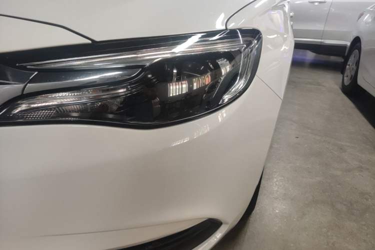 Used Buick GT 2021 Exemplar 1.5L Automatic Elite Version Left Front Headlight