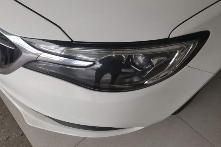 Used Buick GT 2021 Revised Version Flagship 1.5L Automatic Elite Edition Left Front Headlight