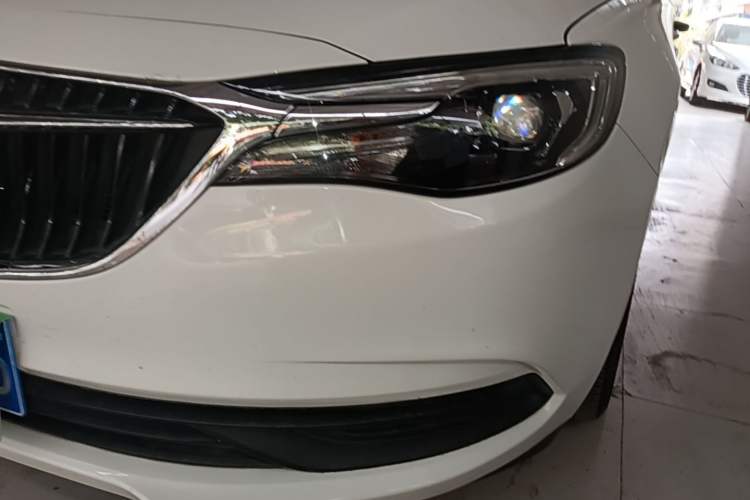 Used Buick GT 2021 1.3T Automatic Mild Hybrid Elite Version Left Front Headlight