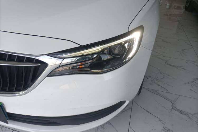 Used Buick GT 2021 Exemplar 1.5L Automatic Elite Version Left Front Headlight
