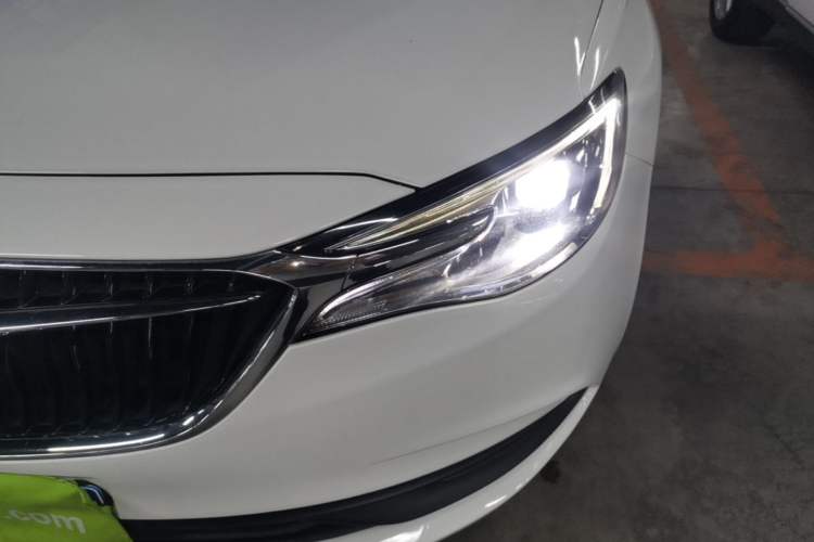 Used Buick GT 2021 Revised Version 1.3T Automatic Mild Hybrid Elite Edition Left Front Headlight