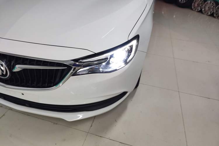 Used Buick GT 2021 Revised Version Flagship 1.5L Automatic Elite Edition Left Front Headlight