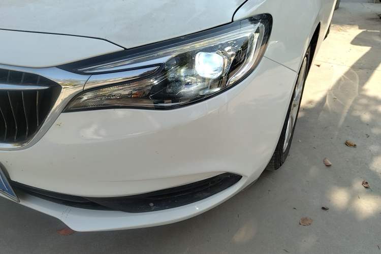 Used Buick GT 2021 Revised Version Flagship 1.5L Automatic Elite Edition Left Front Headlight