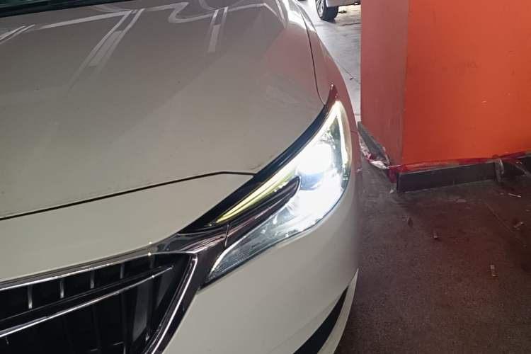 Used Buick GT 2021 Revised Version Flagship 1.5L Automatic Entry-Level Trim Left Front Headlight