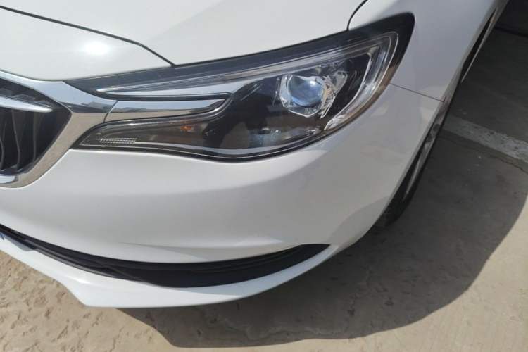 Used Buick GT 2021 Revised Version Flagship 1.5L Automatic Elite Edition Left Front Headlight