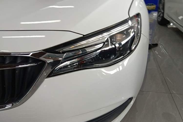 Used Buick GT 2021 Revised Version 1.3T Automatic Mild Hybrid Elite Edition Left Front Headlight