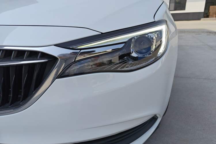 Used Buick GT 2021 Revised Version Flagship 1.5L Automatic Entry-Level Trim Left Front Headlight