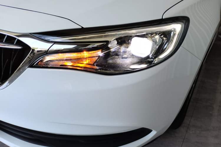 Used Buick GT 2021 Revised Version 1.3T Automatic Mild Hybrid Elite Edition Left Front Headlight
