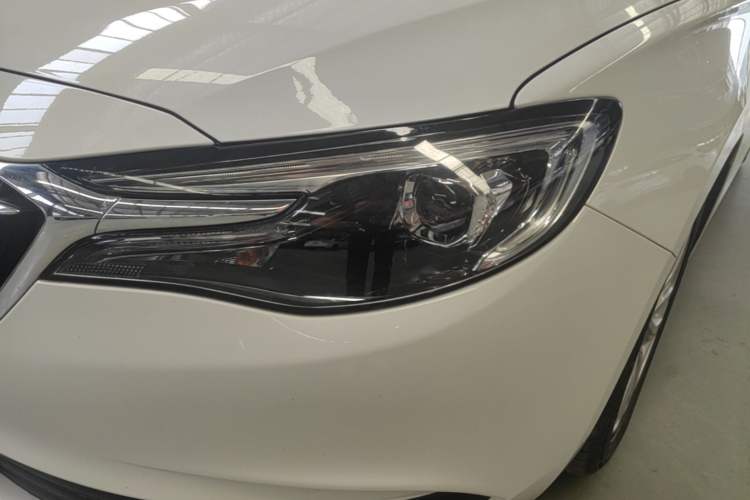 Used Buick GT 2021 Revised Version Flagship 1.5L Automatic Entry-Level Trim Left Front Headlight