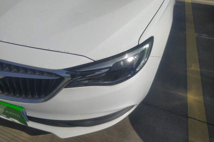 Used Buick GT 2021 Revised Version 1.3T Automatic Mild Hybrid Elite Edition Left Front Headlight