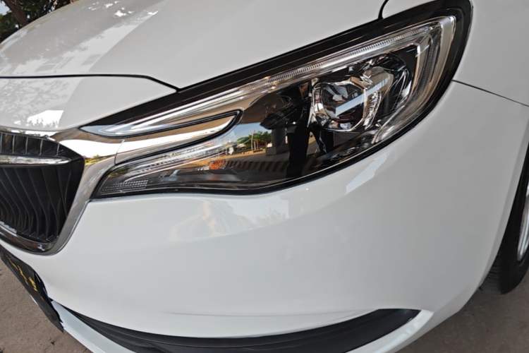 Used Buick GT 2021 Revised Version Flagship 1.5L Automatic Elite Edition Left Front Headlight