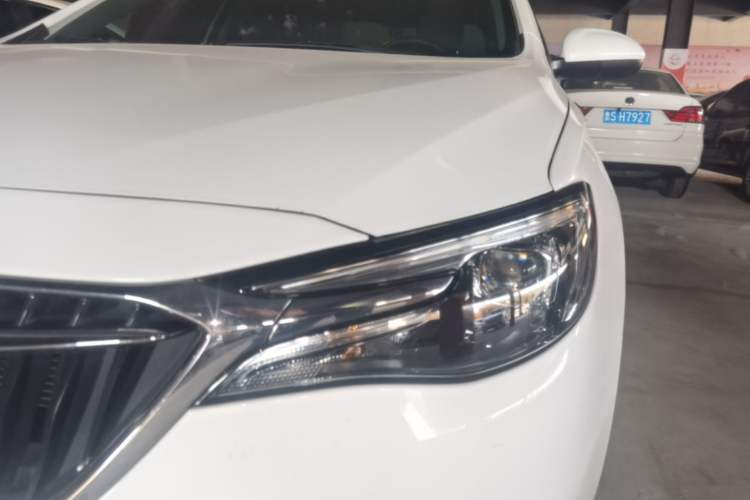 Used Buick GT 2021 Revised Version Flagship 1.5L Automatic Elite Edition Left Front Headlight