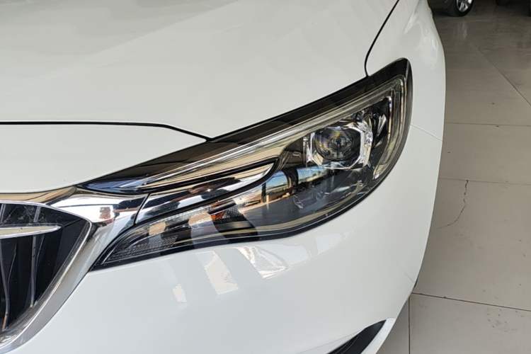 Used Buick GT 2021 Revised Version Flagship 1.5L Automatic Elite Edition Left Front Headlight