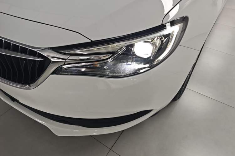 Used Buick GT 2021 Revised Version 1.3T Automatic Mild Hybrid Advanced Edition Left Front Headlight