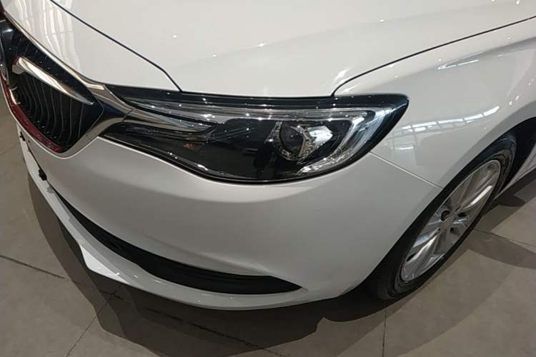 Used Buick GT 2021 Revised Version Flagship 1.5L Automatic Elite Edition Left Front Headlight