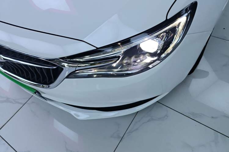 Used Buick GT 2021 Revised Version 1.3T Automatic Mild Hybrid Elite Edition Left Front Headlight