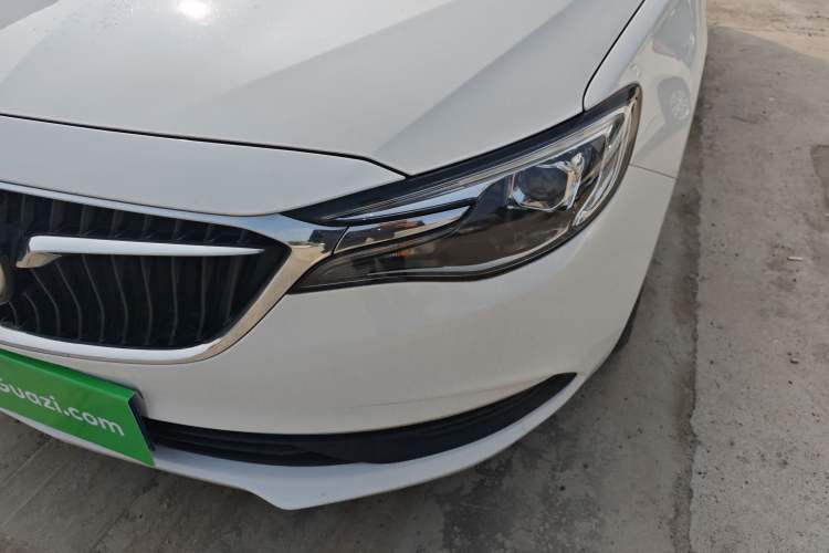 Used Buick GT 2021 Revised Version Flagship 1.5L Automatic Elite Edition Left Front Headlight