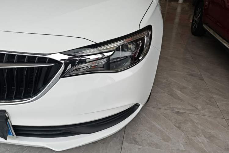 Used Buick GT 2021 Revised Version Flagship 1.5L Automatic Elite Edition Left Front Headlight