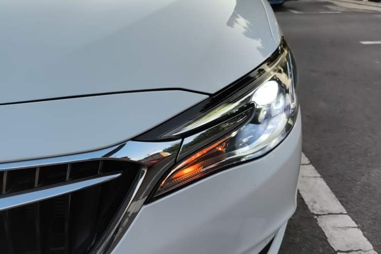 Used Buick GT 2021 Revised Version Flagship 1.5L Automatic Elite Edition Left Front Headlight
