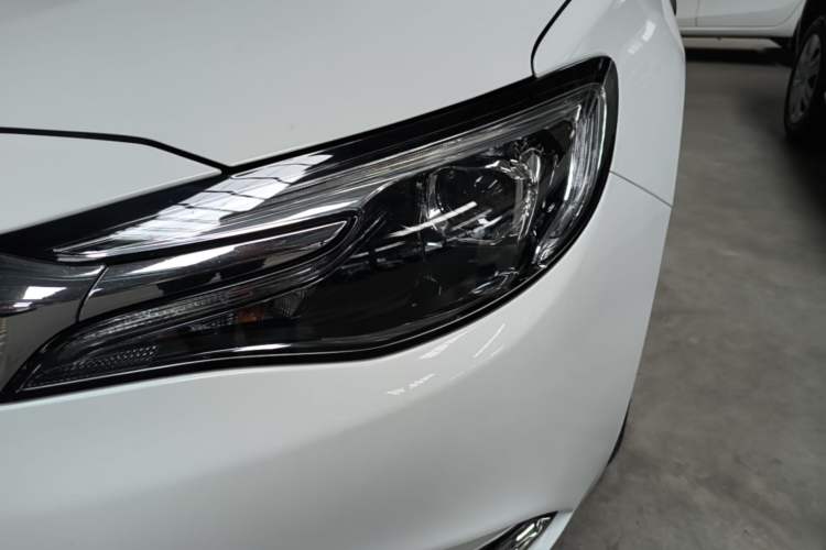 Used Buick GT 2021 Revised Version Flagship 1.5L Automatic Elite Edition Left Front Headlight