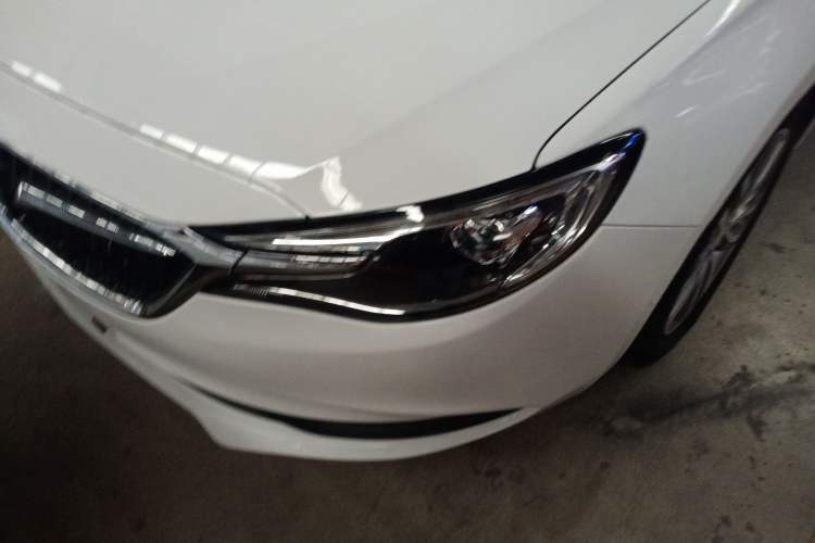 Used Buick GT 2021 Revised Version 1.3T Automatic Mild Hybrid Elite Edition Left Front Headlight