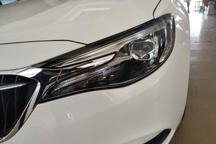 Used Buick GT 2021 Revised Version Flagship 1.5L Automatic Elite Edition Left Front Headlight