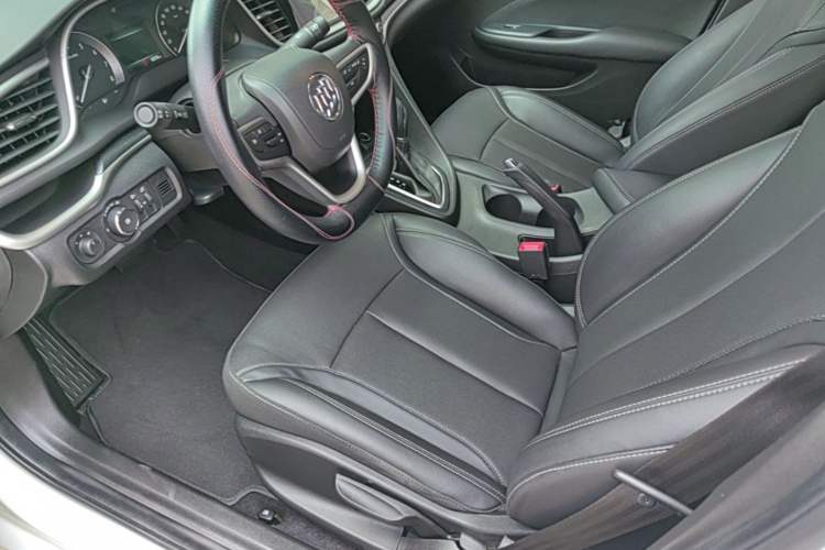 Used Buick GT 2021 Revised Version 1.3T Automatic Mild Hybrid Elite Edition Left Front Seat