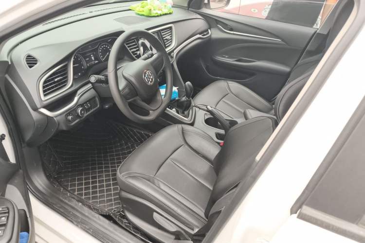 Used Buick GT 2021 1.3T Automatic Mild Hybrid Elite Version Left Front Seat
