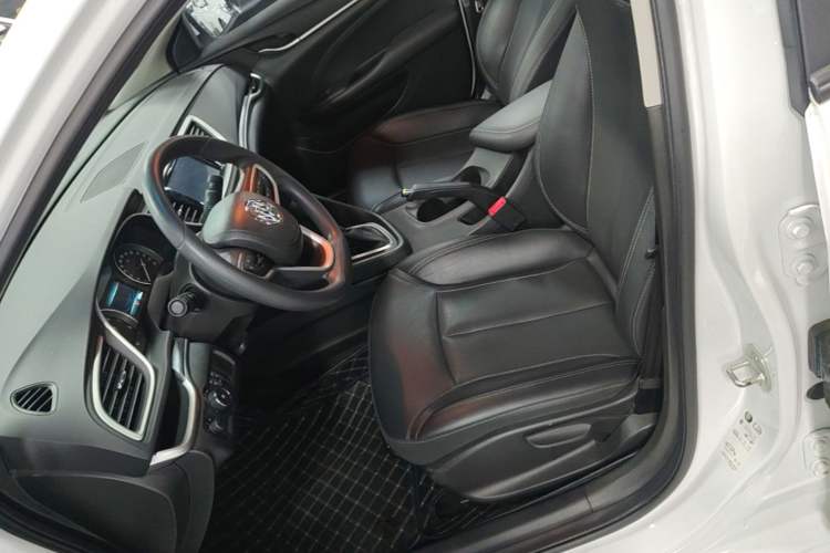 Used Buick GT 2021 Revised Version 1.3T Automatic Mild Hybrid Elite Edition Left Front Seat