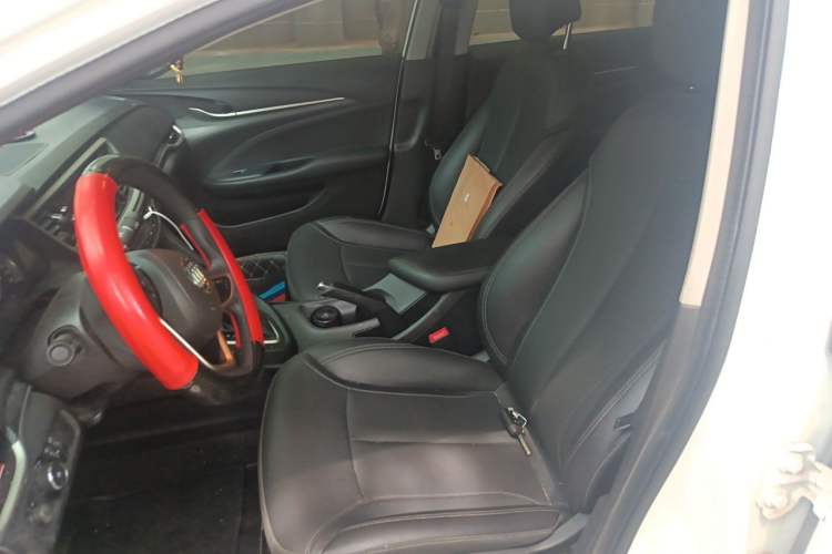 Used Buick GT 2021 Revised Version 1.3T Automatic Mild Hybrid Elite Edition Left Front Seat