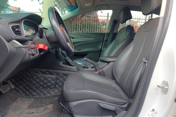 Used Buick GT 2021 1.3T Automatic Mild Hybrid Elite Version Left Front Seat