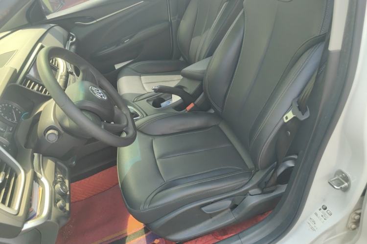 Used Buick GT 2021 1.3T Automatic Mild Hybrid Elite Version Left Front Seat