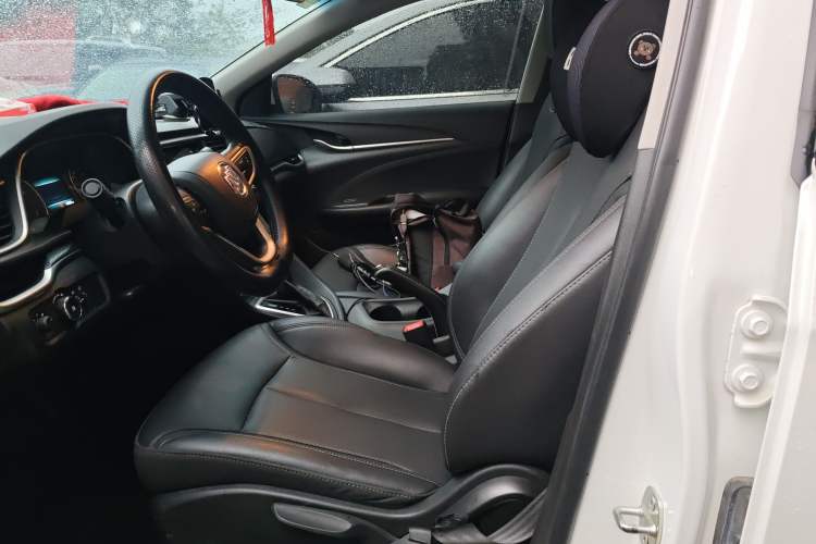 Used Buick GT 2021 Revised Version 1.3T Automatic Mild Hybrid Elite Edition Left Front Seat