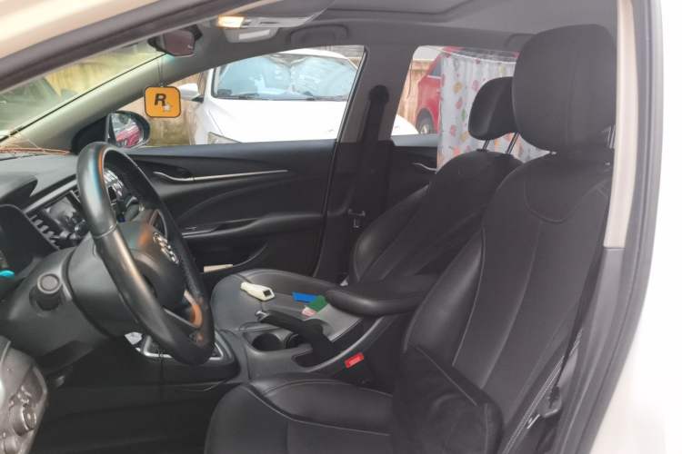 Used Buick GT 2021 Revised Version 1.3T Automatic Mild Hybrid Elite Edition Left Front Seat