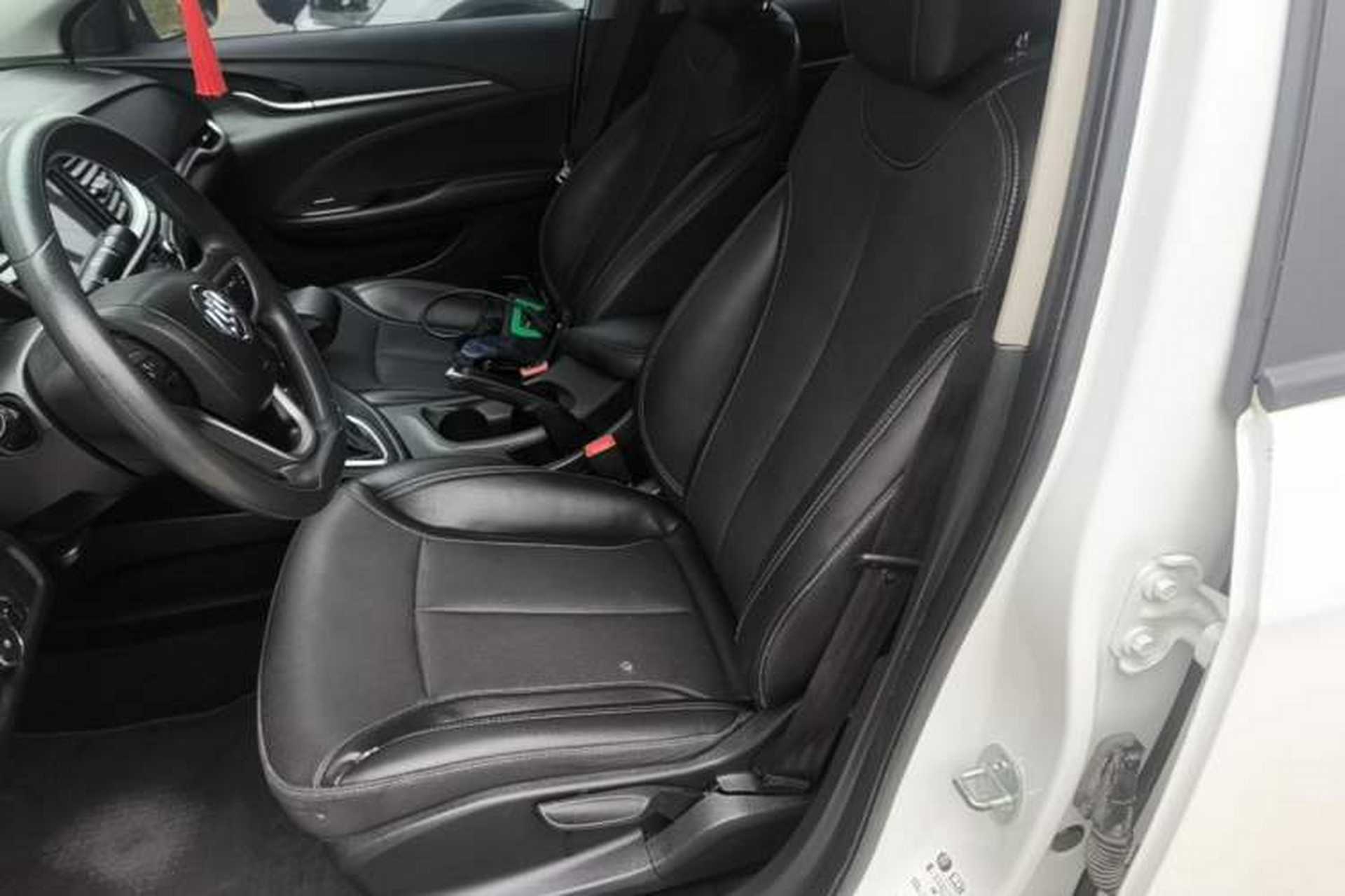 Used Buick GT 2021 Revised Version 1.3T Automatic Mild Hybrid Elite Edition Left Front Seat