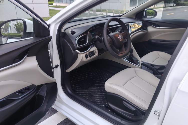 Used Buick GT 2021 Exemplar 1.5L Automatic Elite Version Left Front Seat