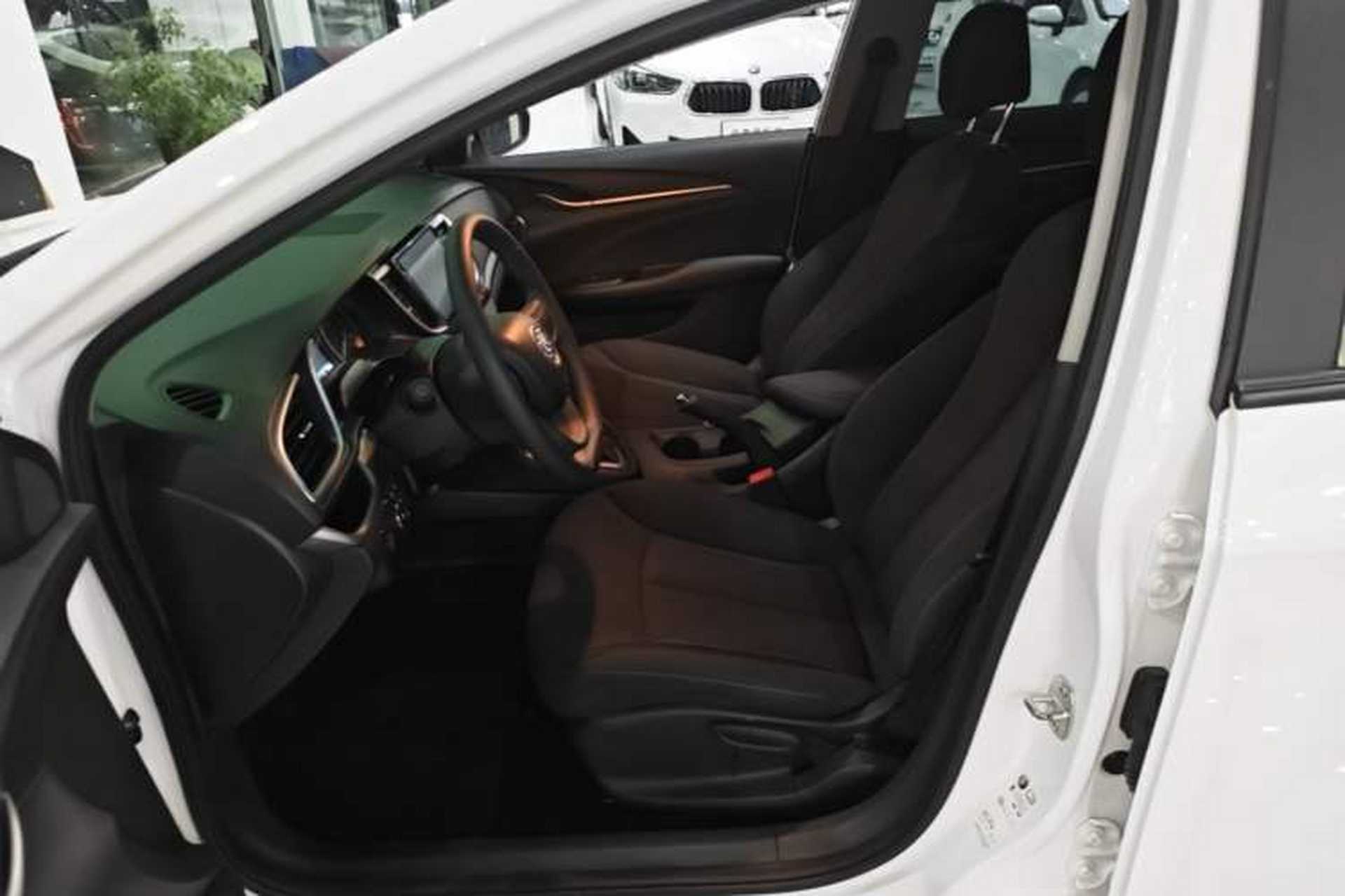 Used Buick GT 2021 1.3T Automatic Mild Hybrid Entry Model Left Front Seat