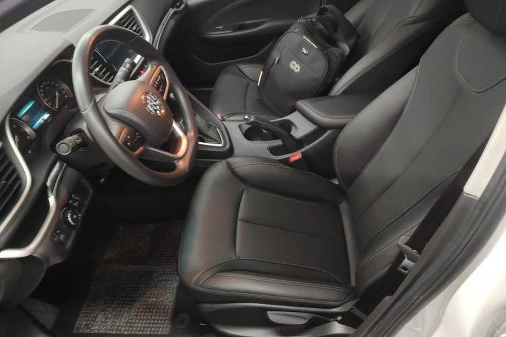 Used Buick GT 2021 Revised Version Flagship 1.5L Automatic Entry-Level Trim Left Front Seat