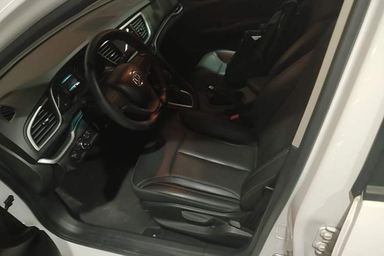 Used Buick GT 2021 1.3T Automatic Mild Hybrid Elite Version Left Front Seat
