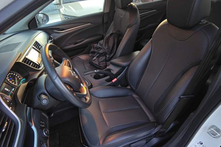 Used Buick GT 2021 Revised Version 1.3T Automatic Mild Hybrid Elite Edition Left Front Seat