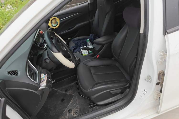 Used Buick GT 2021 Revised Version 1.3T Automatic Mild Hybrid Elite Edition Left Front Seat