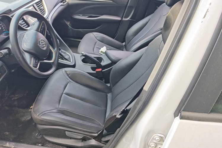 Used Buick GT 2021 Revised Version 1.3T Automatic Mild Hybrid Elite Edition Left Front Seat