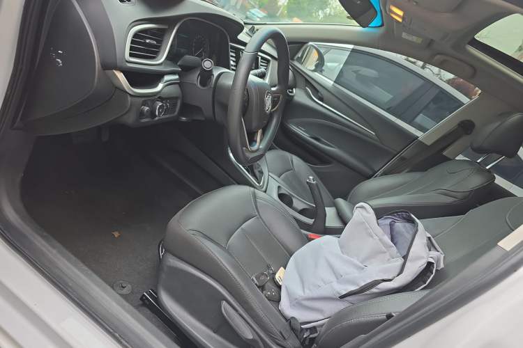Used Buick GT 2021 Revised Version 1.3T Automatic Mild Hybrid Elite Edition Left Front Seat