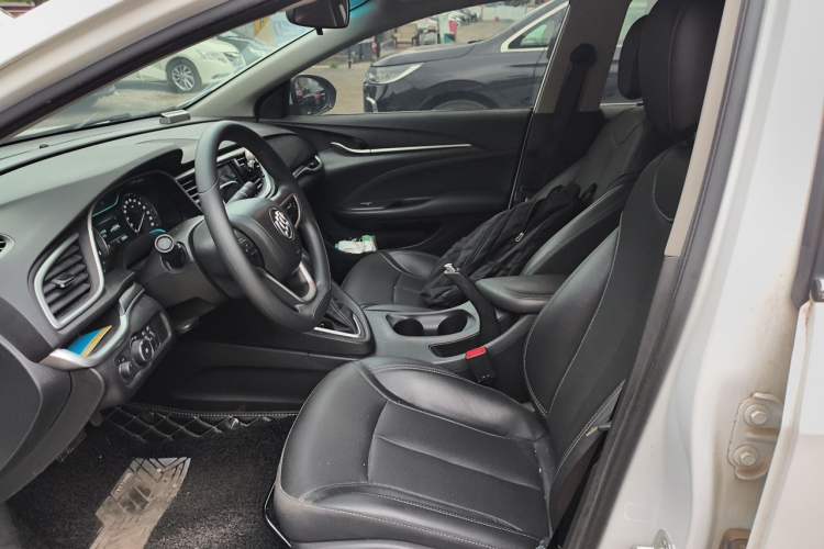 Used Buick GT 2021 Revised Version 1.3T Automatic Mild Hybrid Elite Edition Left Front Seat