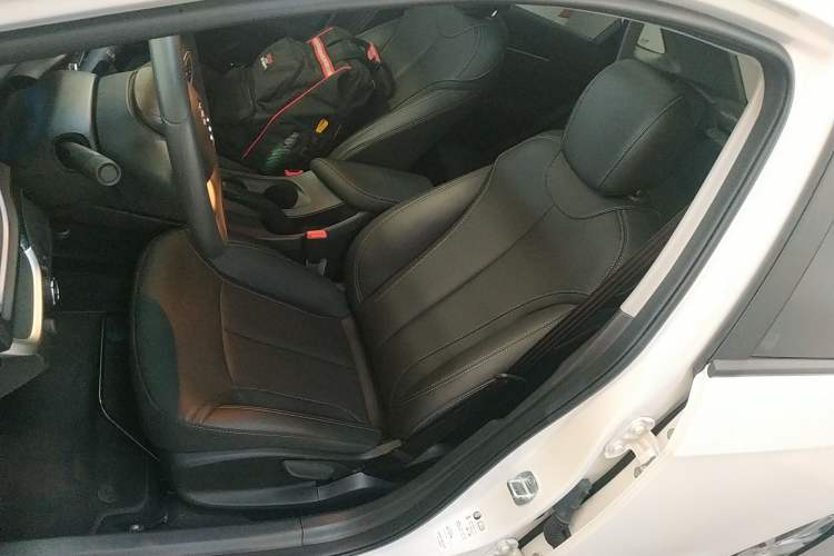 Used Buick GT 2021 Revised Version 1.3T Automatic Mild Hybrid Elite Edition Left Front Seat