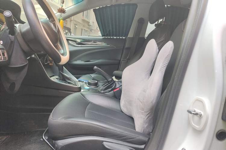 Used Buick GT 2021 1.3T Automatic Mild Hybrid Elite Version Left Front Seat