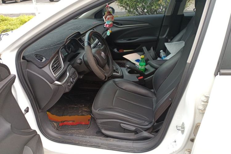 Used Buick GT 2021 1.3T Automatic Mild Hybrid Elite Version Left Front Seat