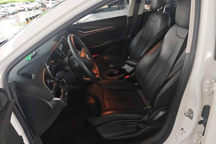 Used Buick GT 2021 1.3T Automatic Mild Hybrid Elite Version Left Front Seat