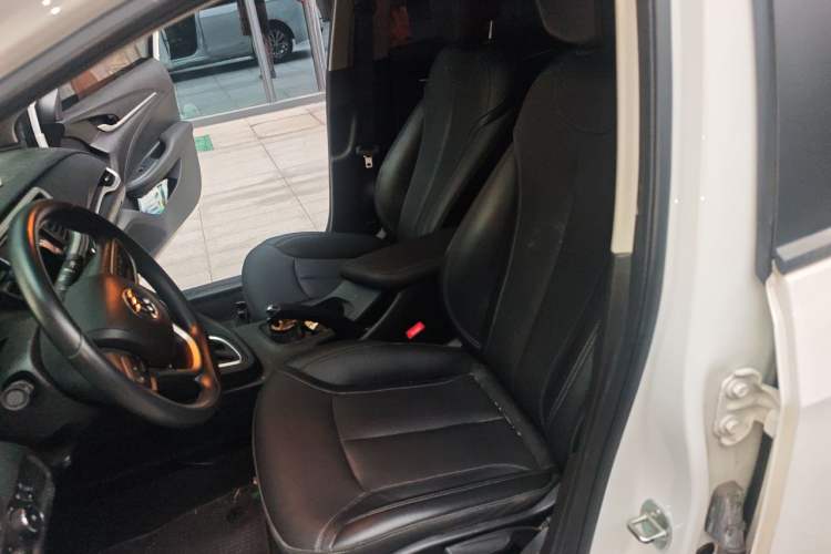 Used Buick GT 2021 1.3T Automatic Mild Hybrid Elite Version Left Front Seat